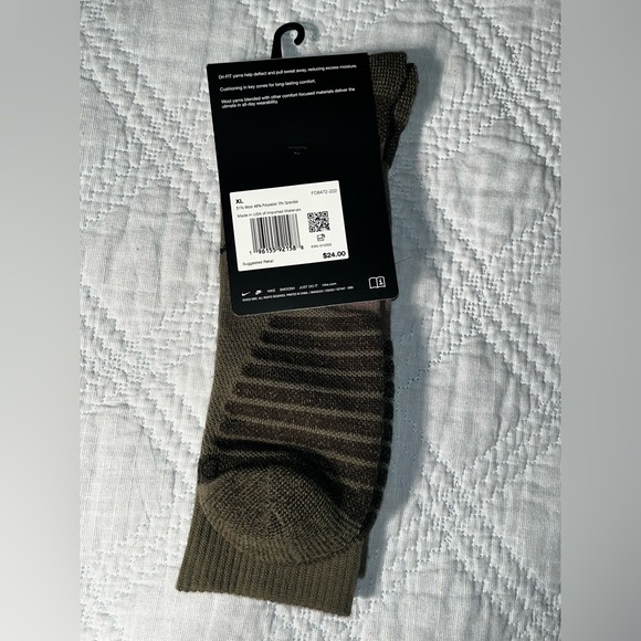 Nike Outdoor Crew Socks 1 Pair Men 8-12 Wmn 10-13 Black Gray w Logo Wool Blend - Picture 5 of 7